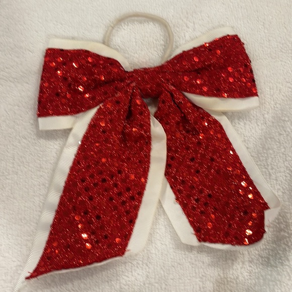Sparkly Bows - Picture 4 of 6